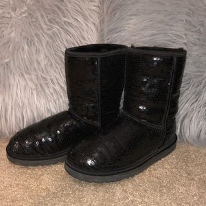 Black sparkly uggs
